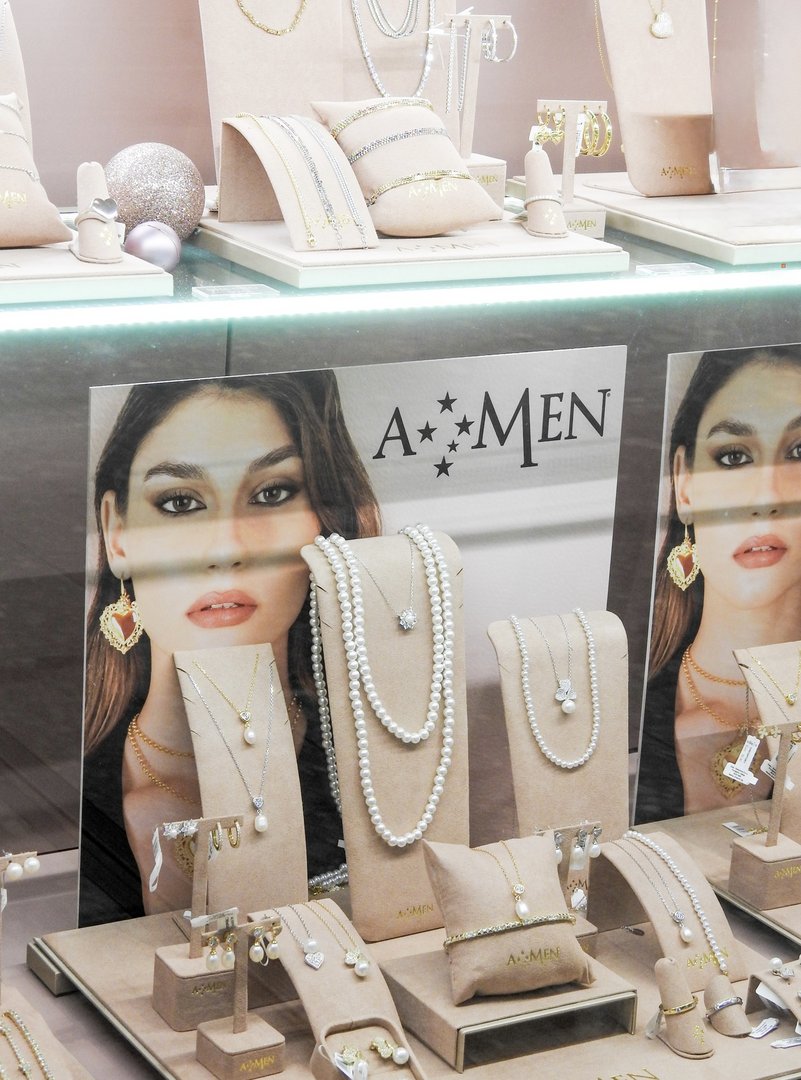 Amen | Zagreb Garden Mall | Supernova